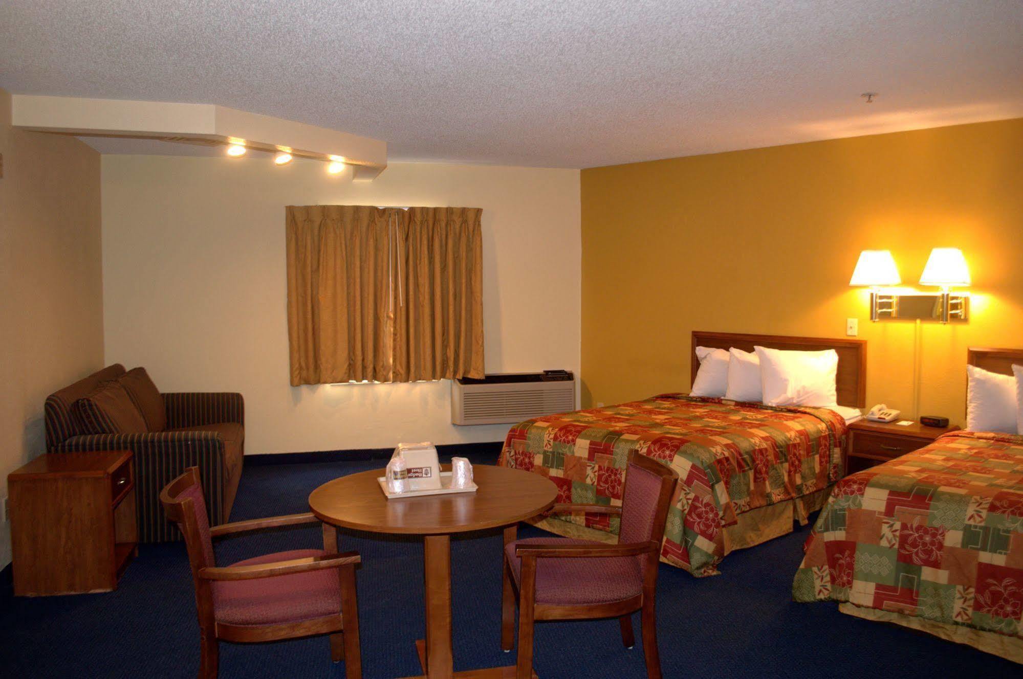 Budget Host Inn Sandusky Exterior photo